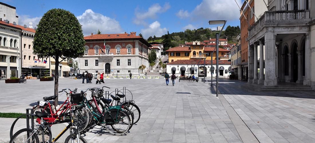 Immagine per «Nella città  dei cantieri infiniti gli anziani sono sempre più soli»